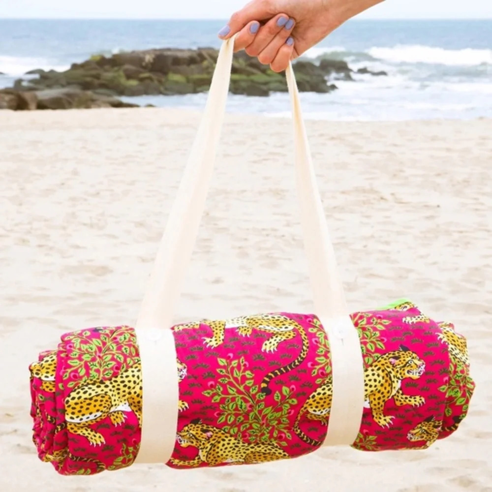 COPY - NWT Printfresh Roll Up Picnic  Beach Blanket Pink Bagheera